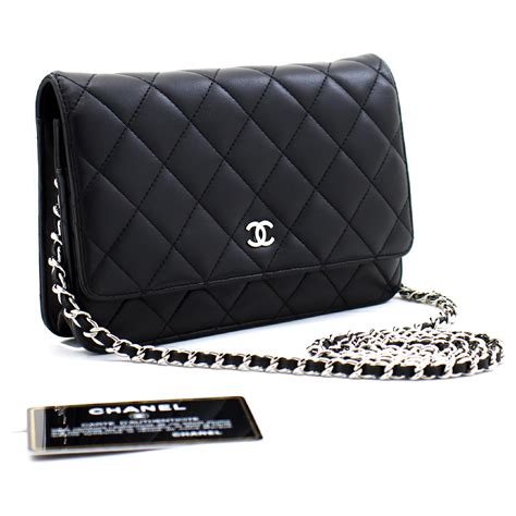 bolso chanel negro cadena|bolso de mano con cadena.